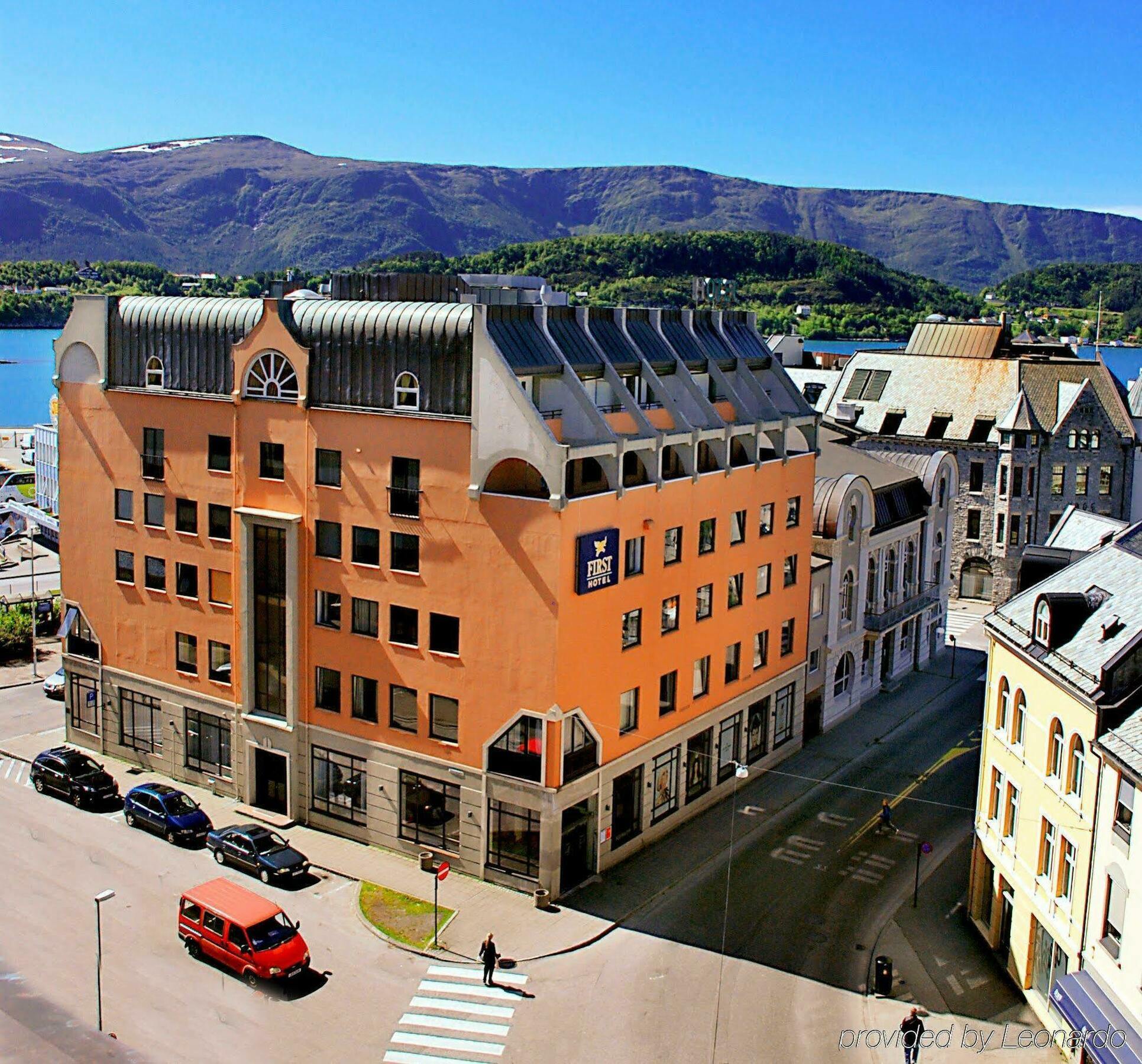 Four Monkeys Hotel Ålesund Eksteriør billede